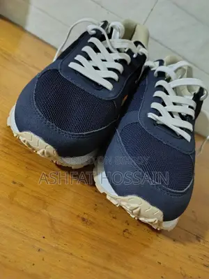 Export Sneakers