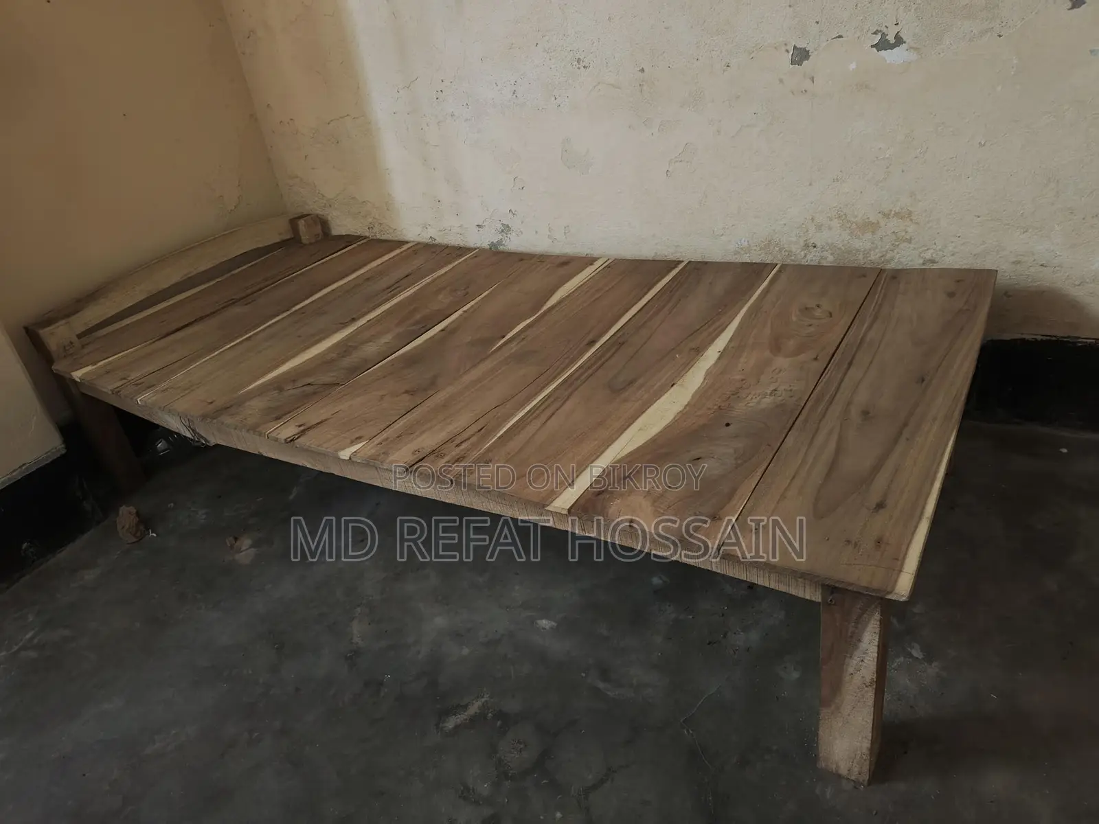 সিঙ্গেল বেড 1 টা, আর ডবল রেট টা