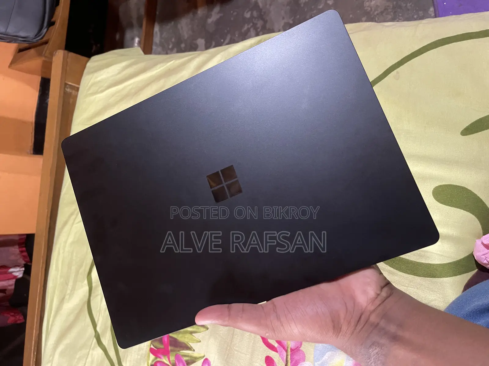 Surface 3 16/256gb ssd battery 94%.