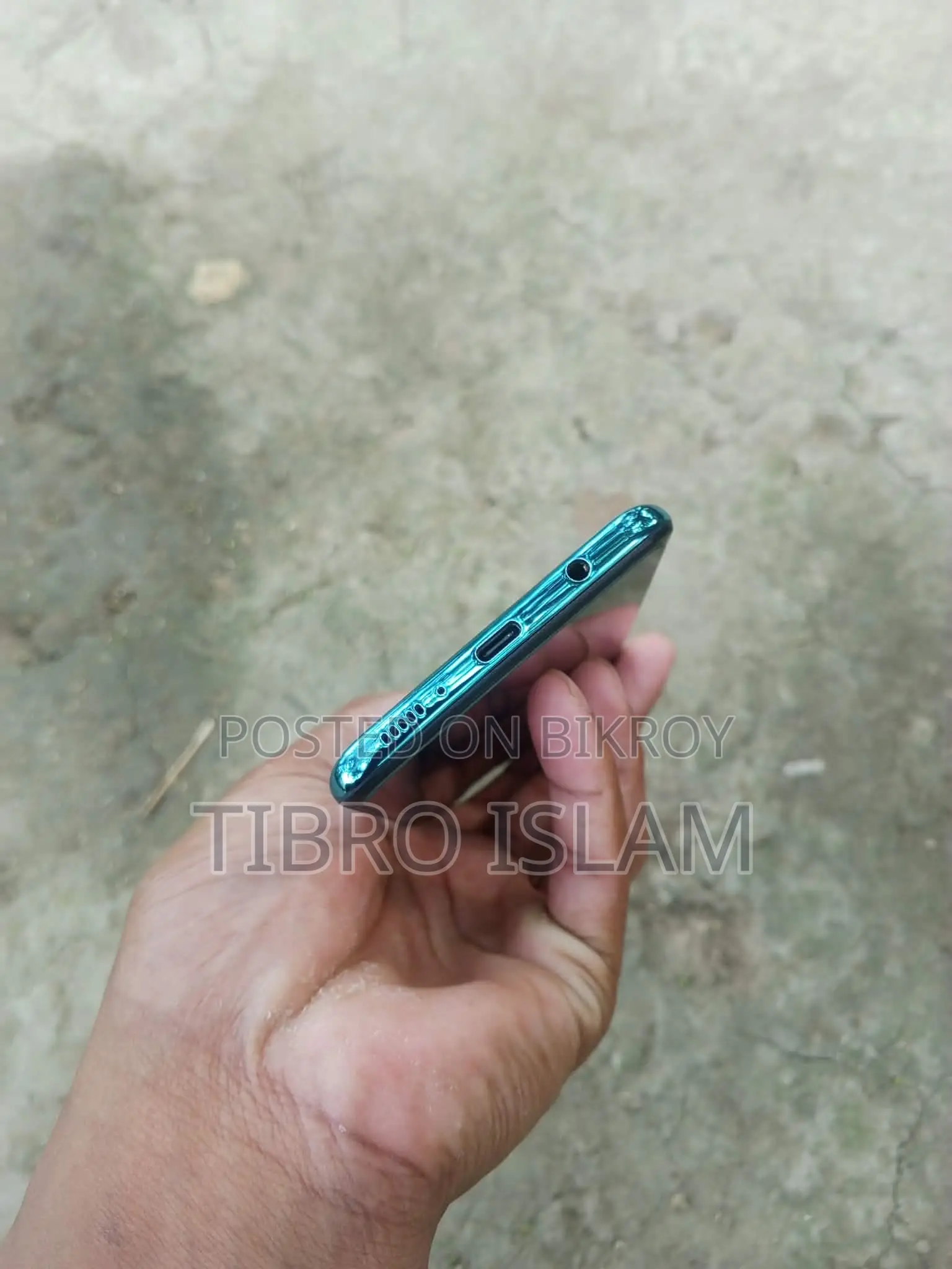 Samsung Galaxy A51 . (Used)