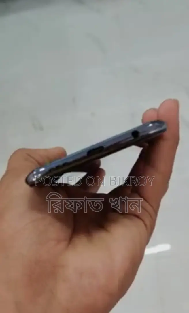 OPPO F17 Pro stores"8/128 (Used)