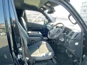 Toyota Hiace Super GL Dark prime 2023