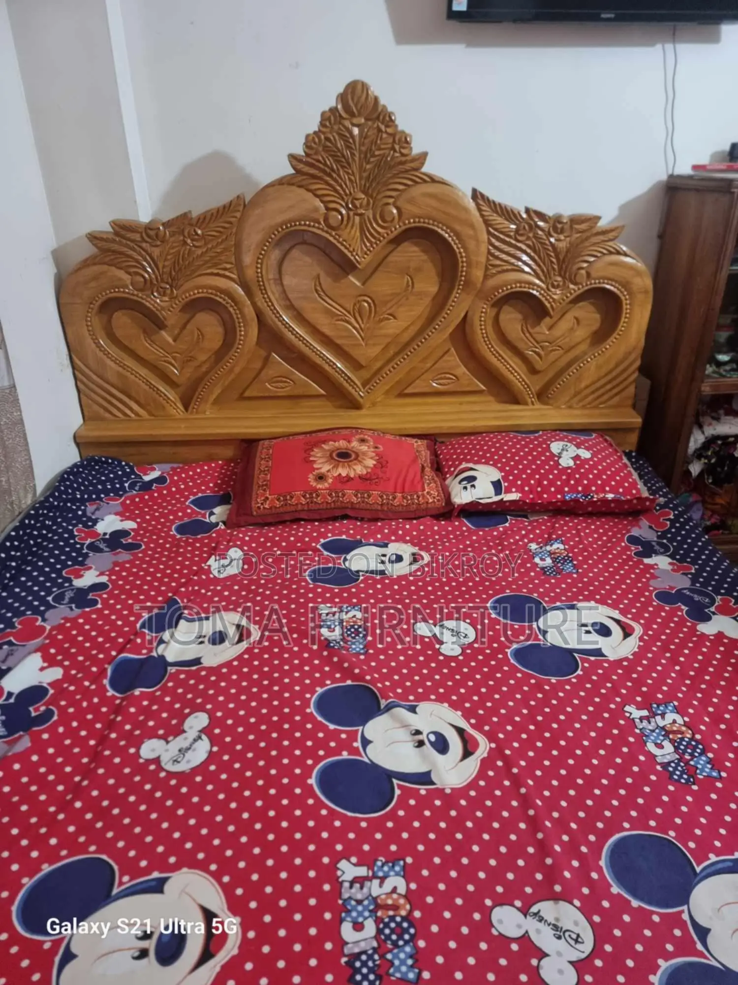আকাশ মনি কাঠের সেমি বক্স খাট