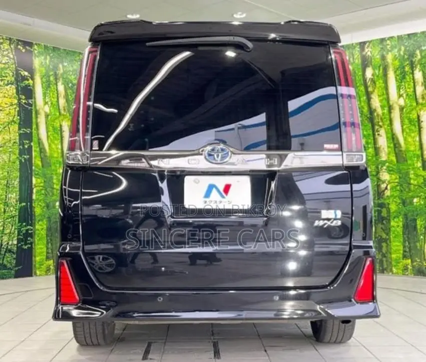 Toyota Noah SI WXB 3 HYB 4.5 2021