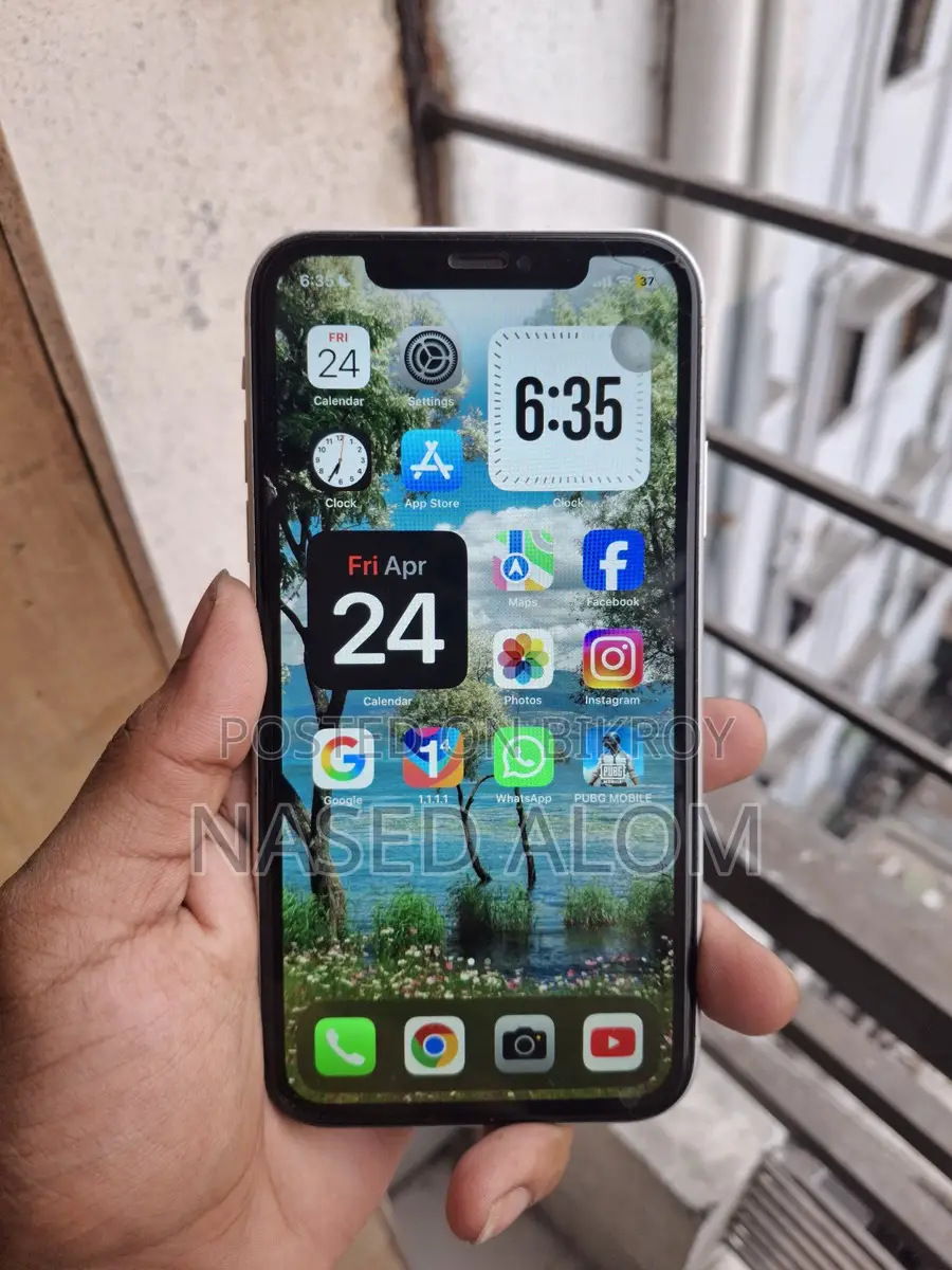 Apple iPhone XR 64GB (Used)