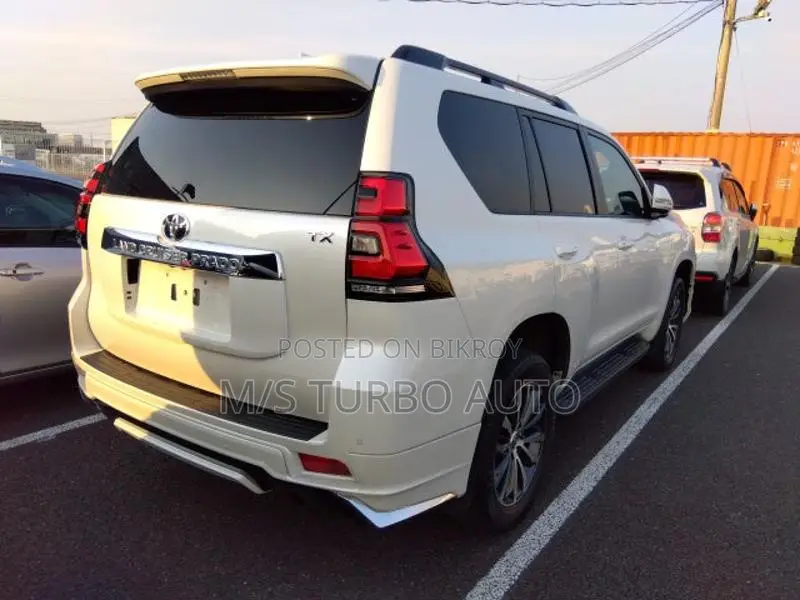 Toyota Land Cruiser 2022 Pearl