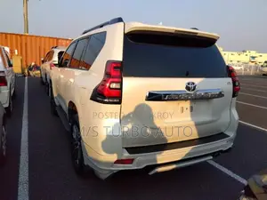 Toyota Land Cruiser 2022 Pearl