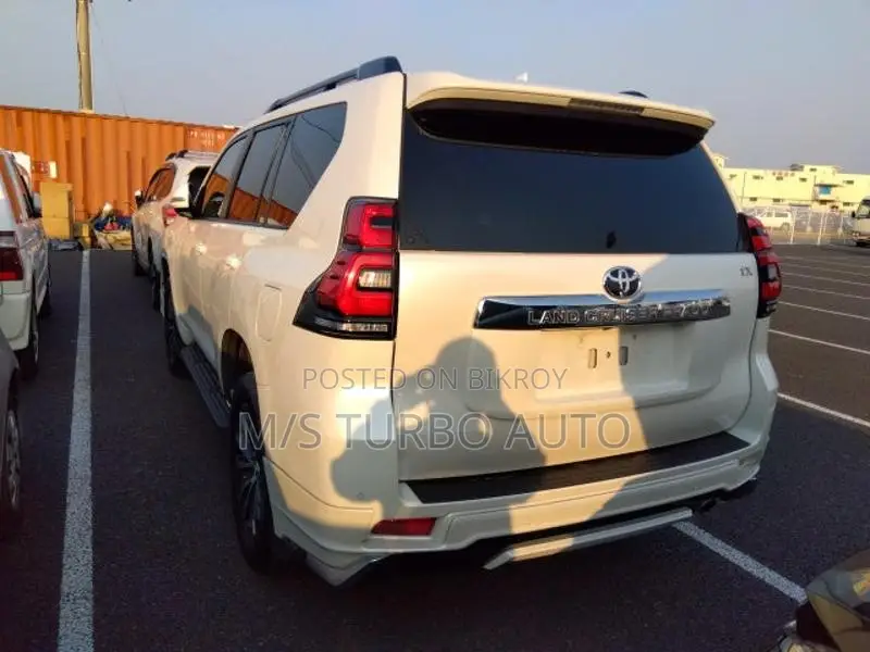 Toyota Land Cruiser 2022 Pearl