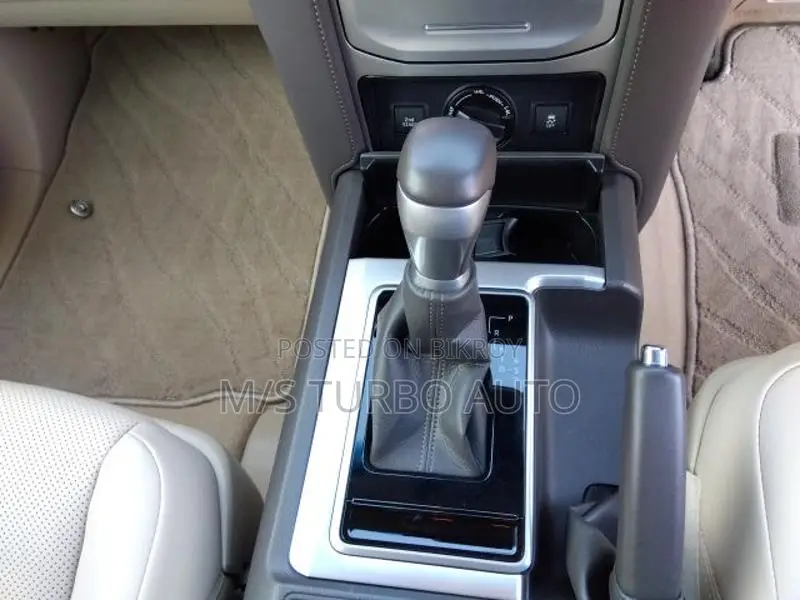 Toyota Land Cruiser 2022 Pearl