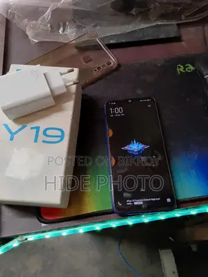Vivo Y19 . (Used)