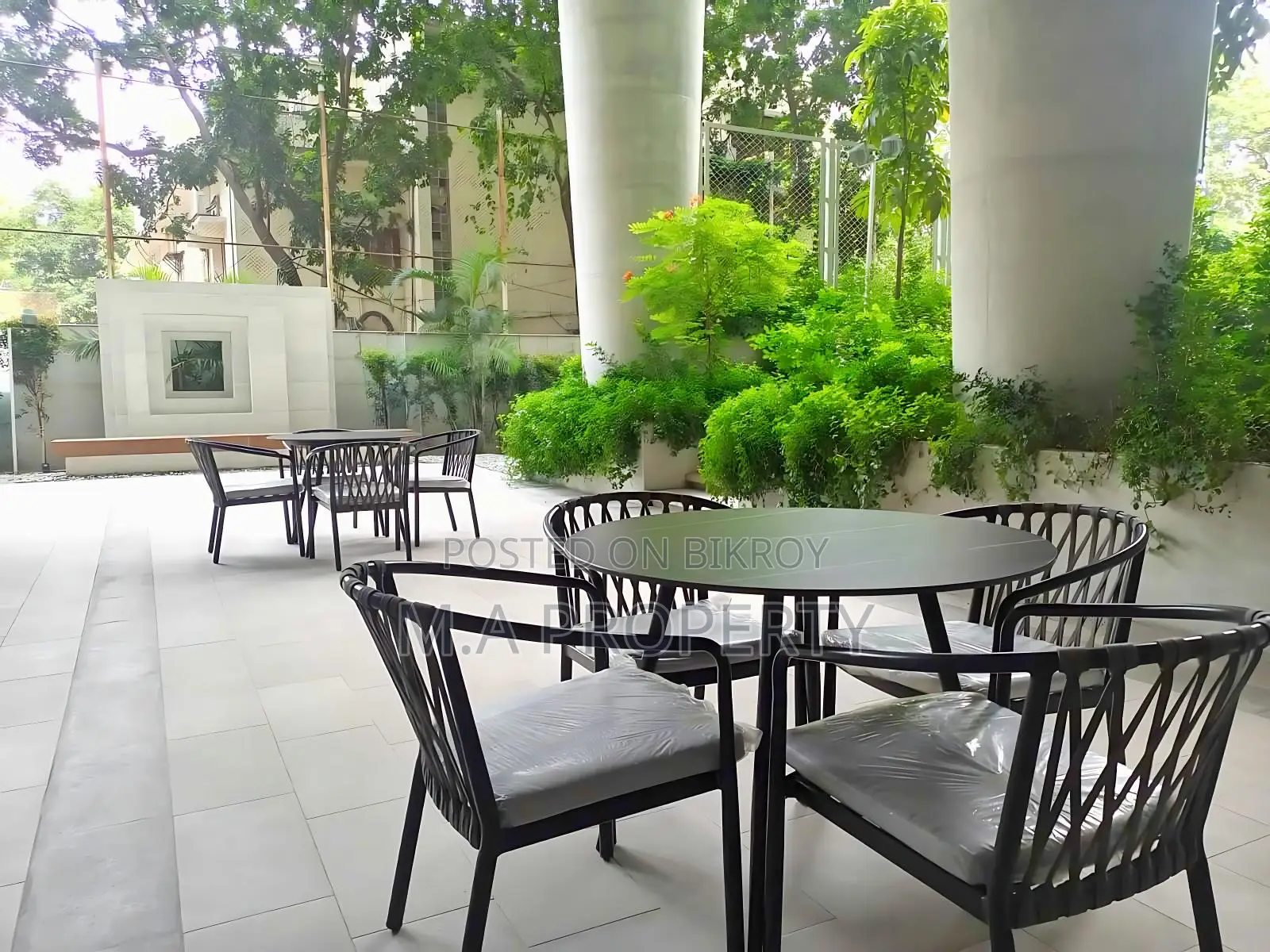 Semi-furnished Flat for Rent in Gulshan