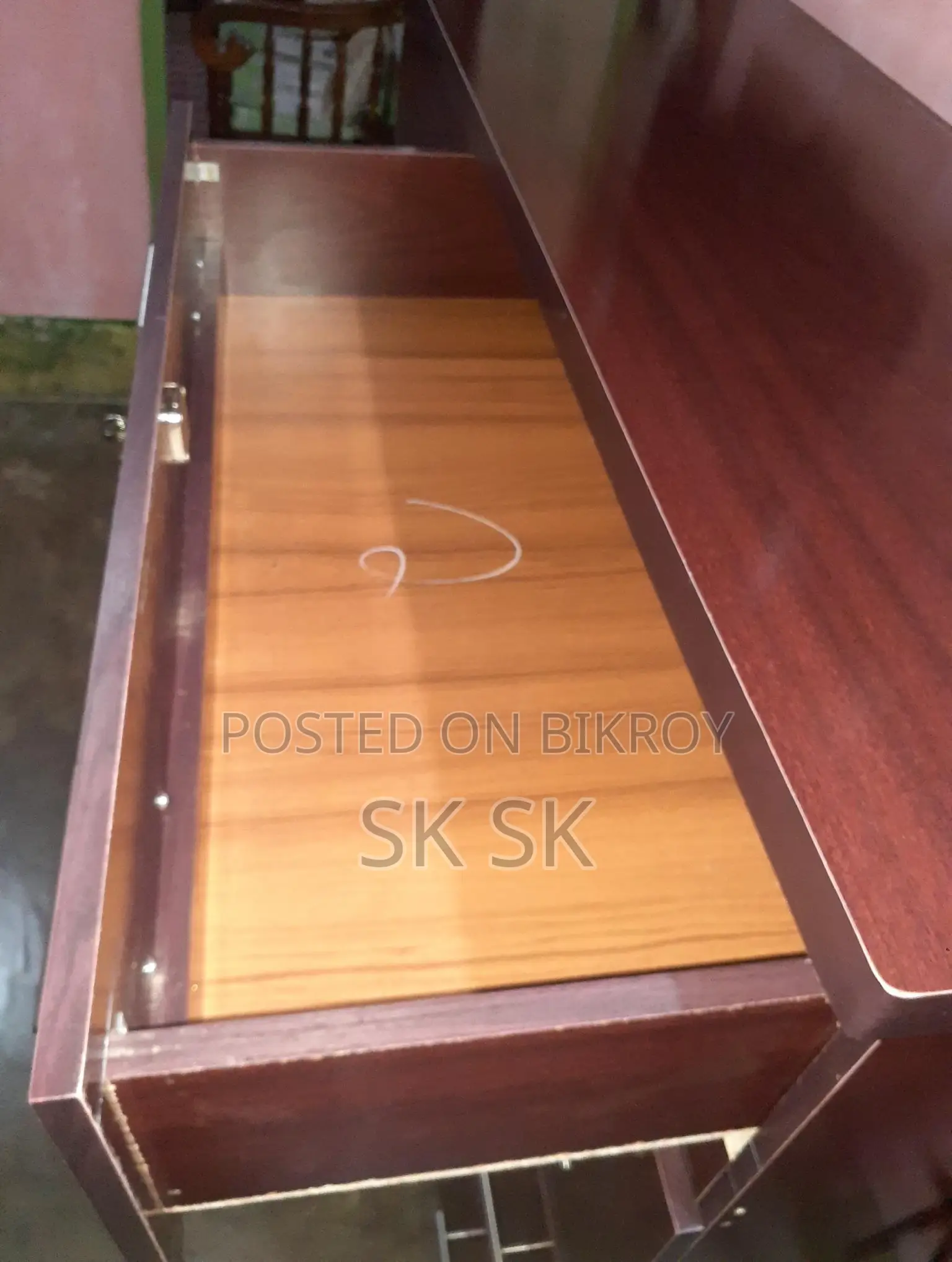 নতুন বানানো ওয়ারড্রব