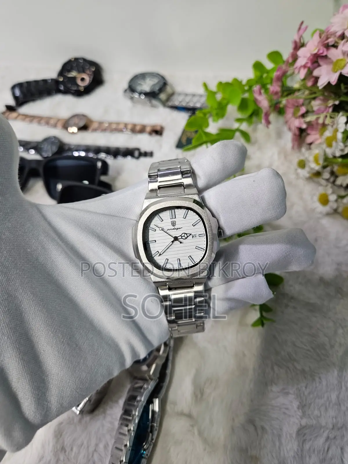 Analogue Watch for sale