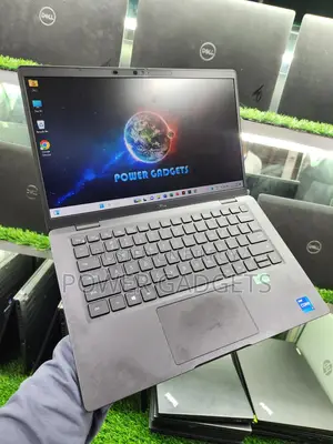 Dell Latitude core i7 11th Gen ( IPS Touch Display )