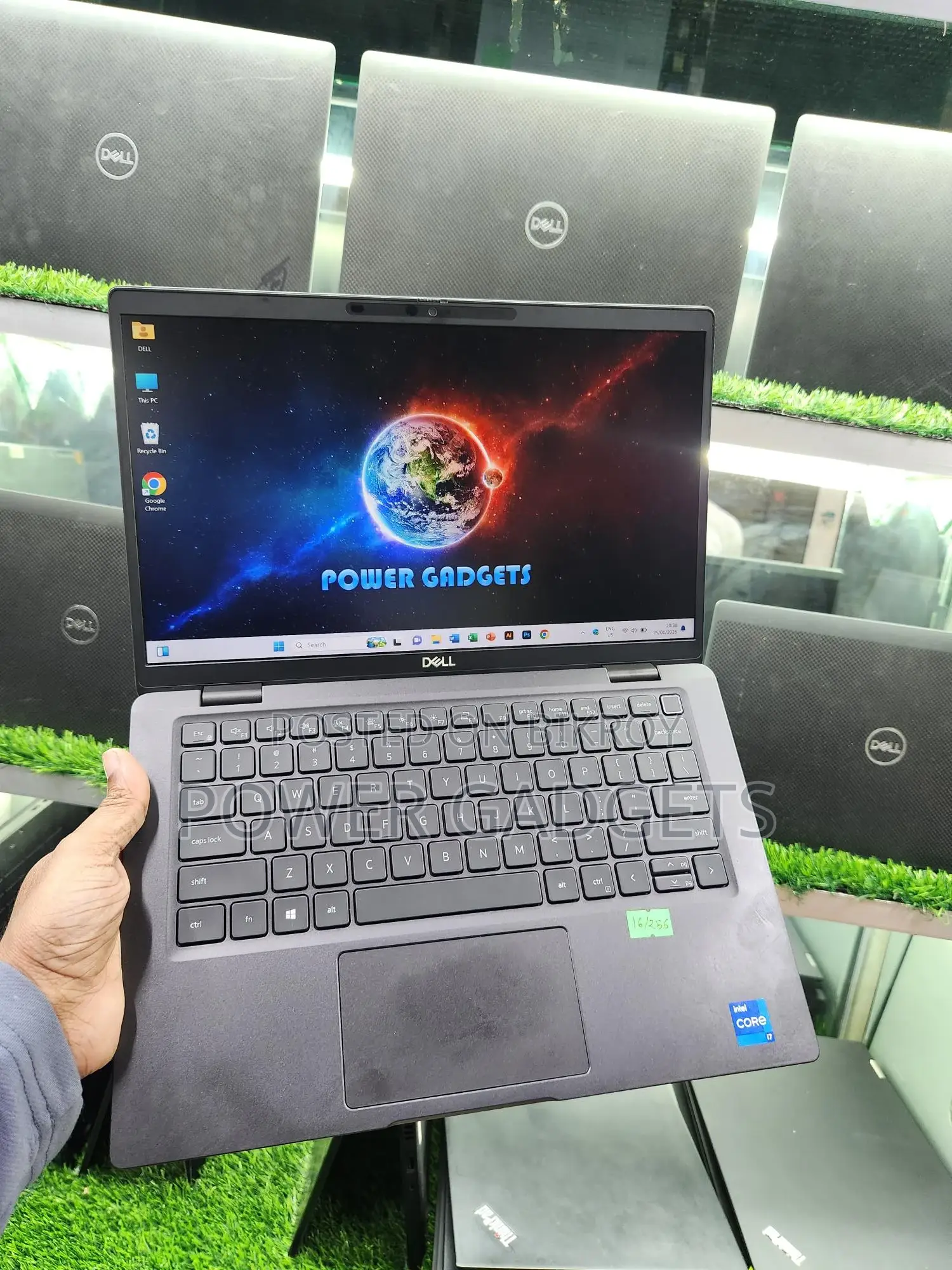 Dell Latitude core i7 11th Gen ( IPS Touch Display )