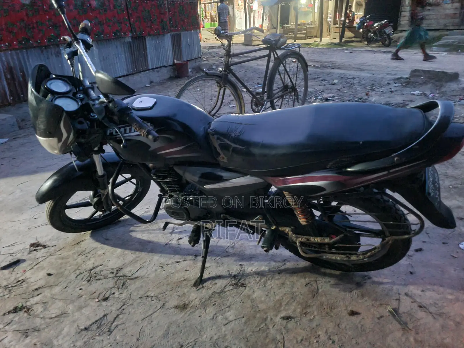 Bajaj Platina 100 . 2016