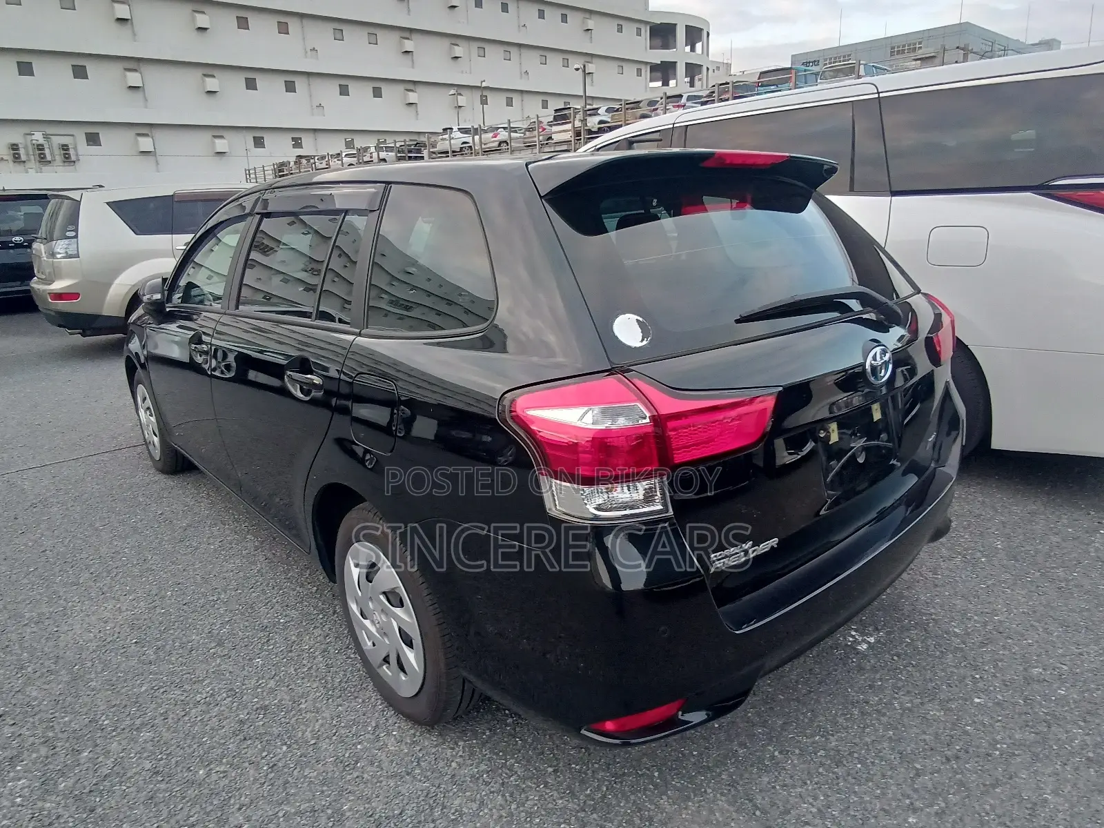 Toyota Fielder EX PACKAGE HYBRID 2021