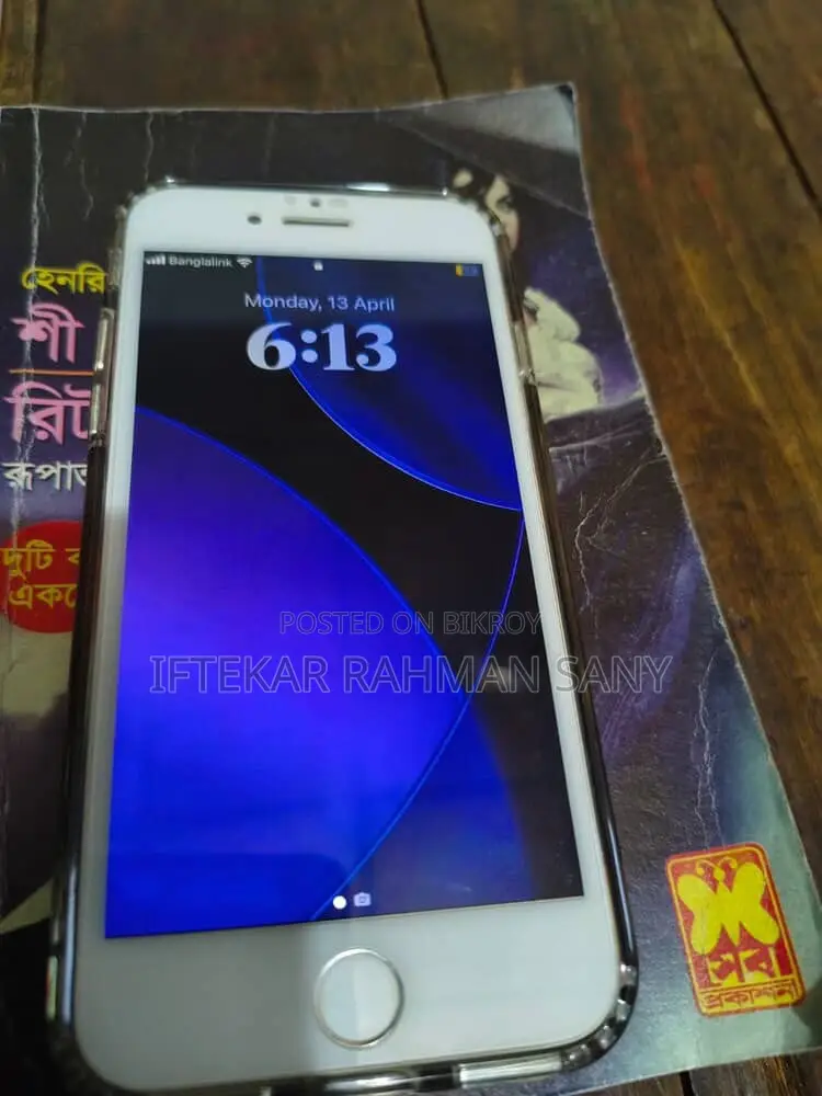 Apple iPhone 8 (Used)