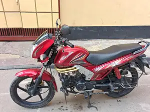 Mahindra Centuro . 2017