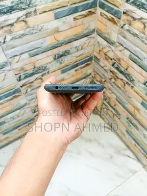 Vivo Y50 8/128GB (Used)