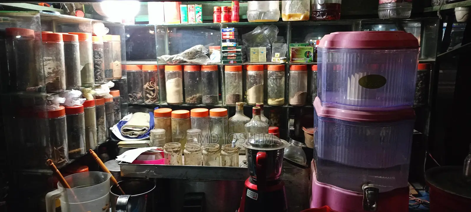 আয়ুর্বেদিক বোনাজি শরবতে দোকান