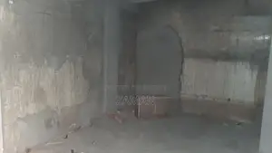 মৌচাক মার্কেট, ২০০ বর্গফুট কর্নার শপ