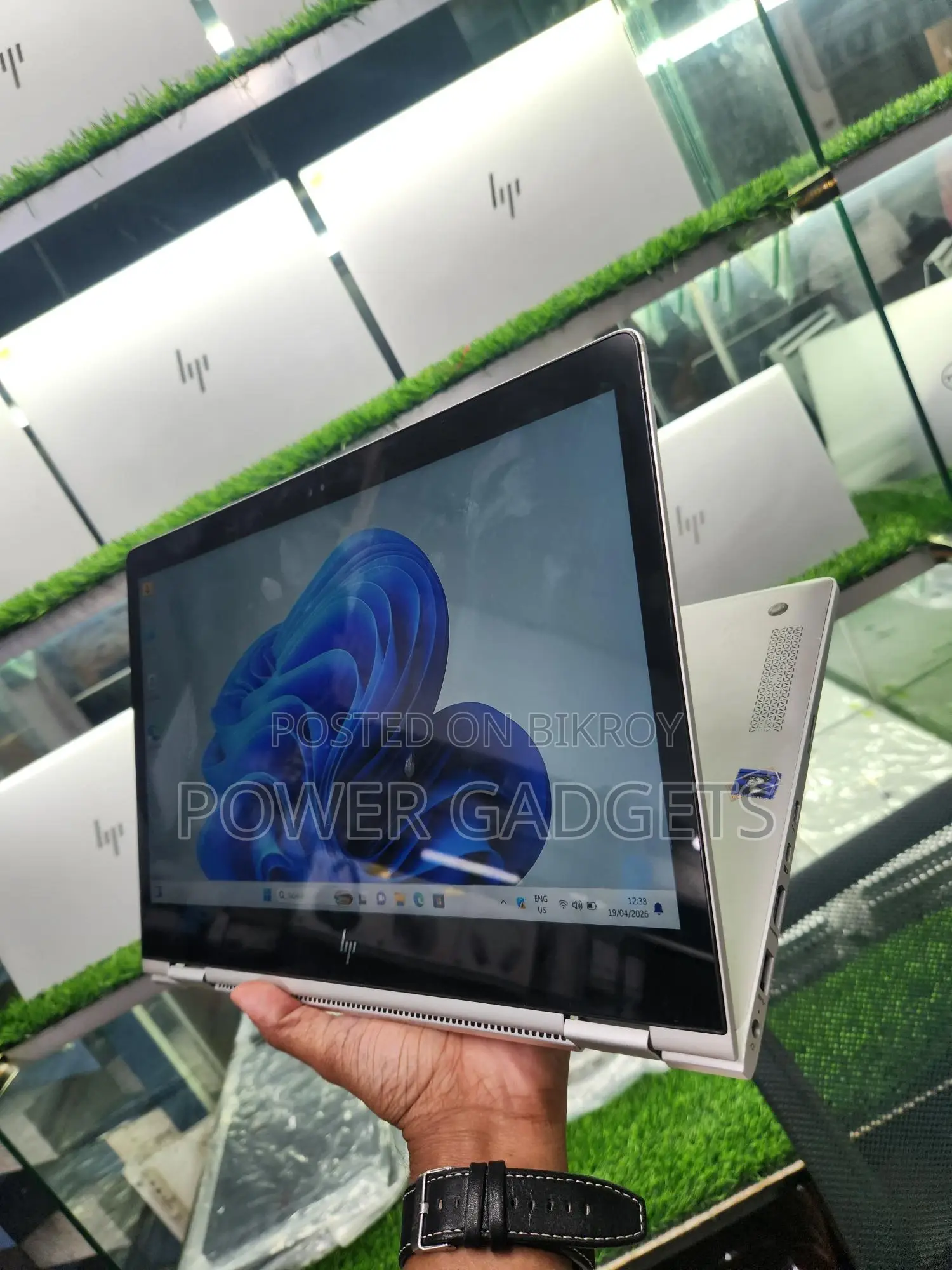 Hp 1030 G2 core i5 ( 360° Touch )
