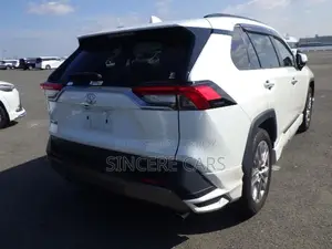 Toyota RAV4 G Z PKG NON HYB 2021