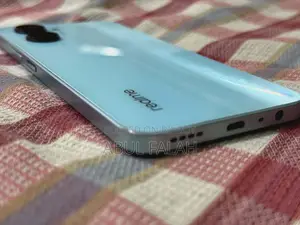 Realme C33 3/32 (Used)