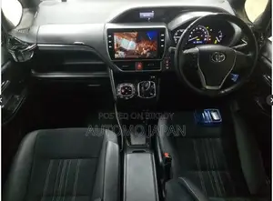 Toyota Esquire GI Premium 2022