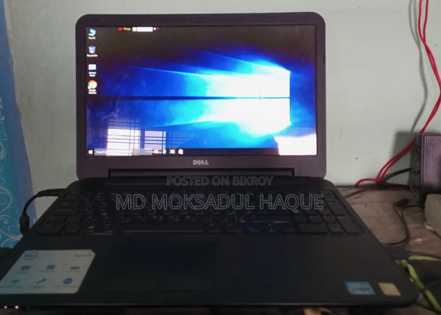 DELL Inspiron 15