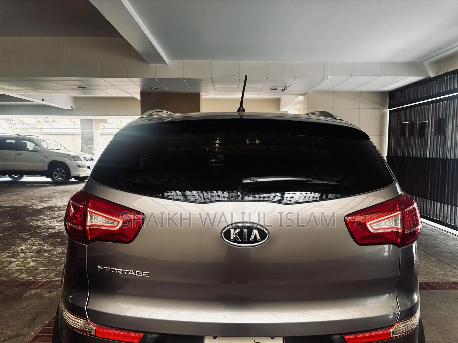 Kia Sportage . 2011