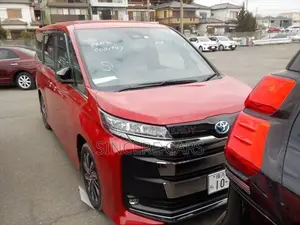 Toyota Noah SZ HYB 4.5POINT 2022