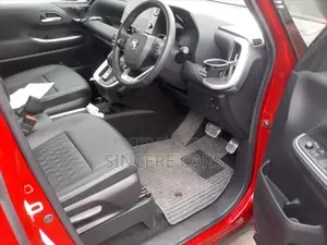 Toyota Noah SZ HYB 4.5POINT 2022