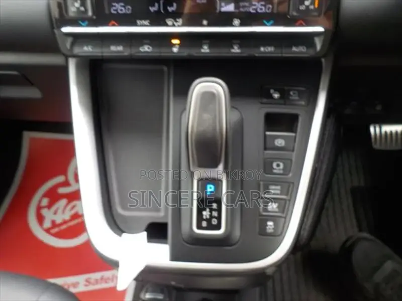 Toyota Noah SZ HYB 4.5POINT 2022