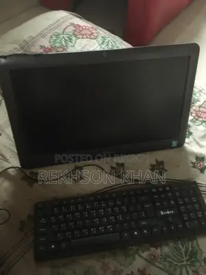 Desktop Computer Asus 4GB Intel Core i3 HDD 500GB