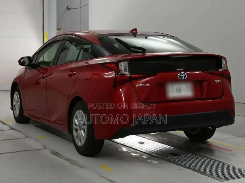 Toyota Prius S Safety 2020