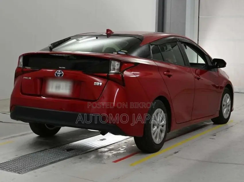 Toyota Prius S Safety 2020