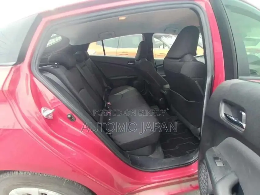 Toyota Prius S Safety 2020