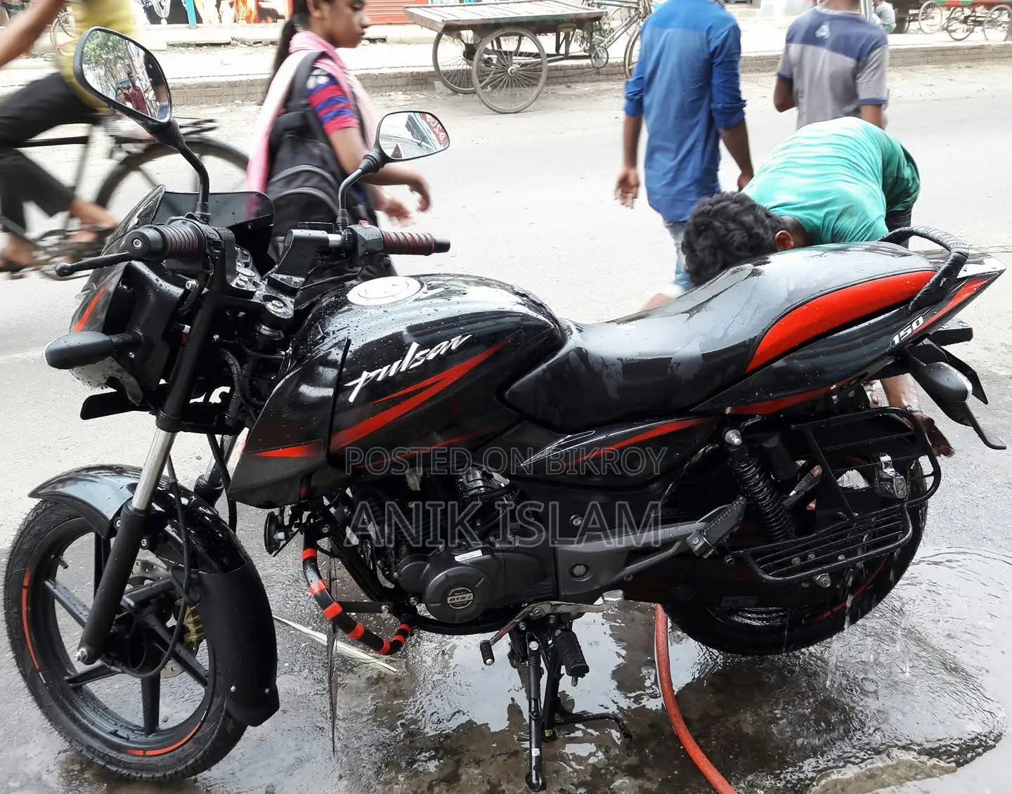 Bajaj Pulsar 150 2017