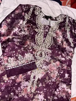 Wanna Sell This Dress