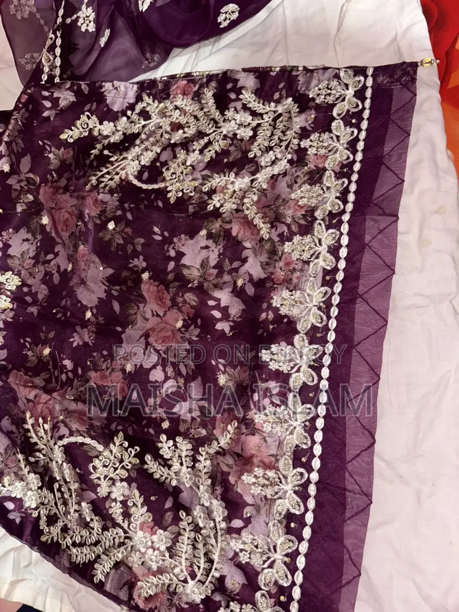 Wanna Sell This Dress