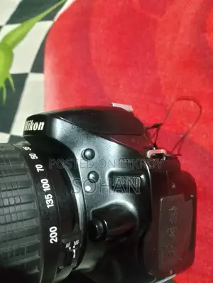 Nikon D5100