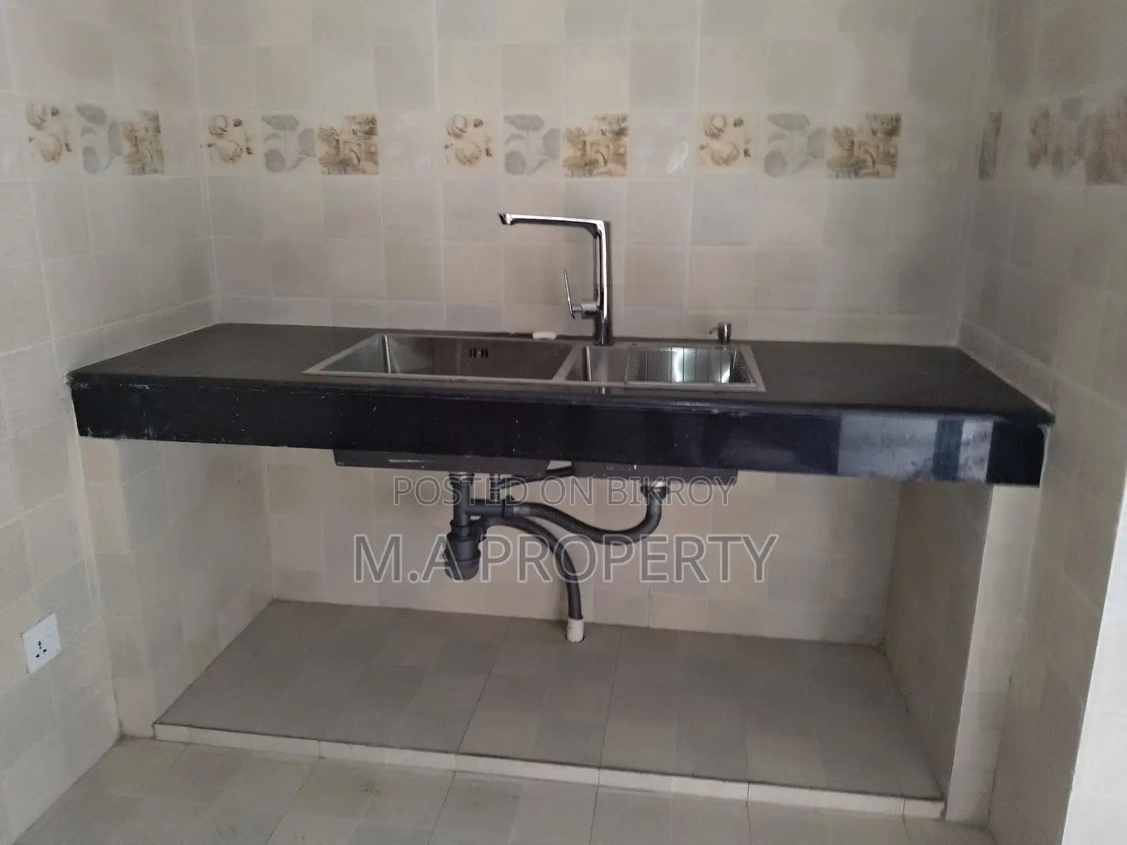 Rent 4-Bed Apartment in Gulshan -1