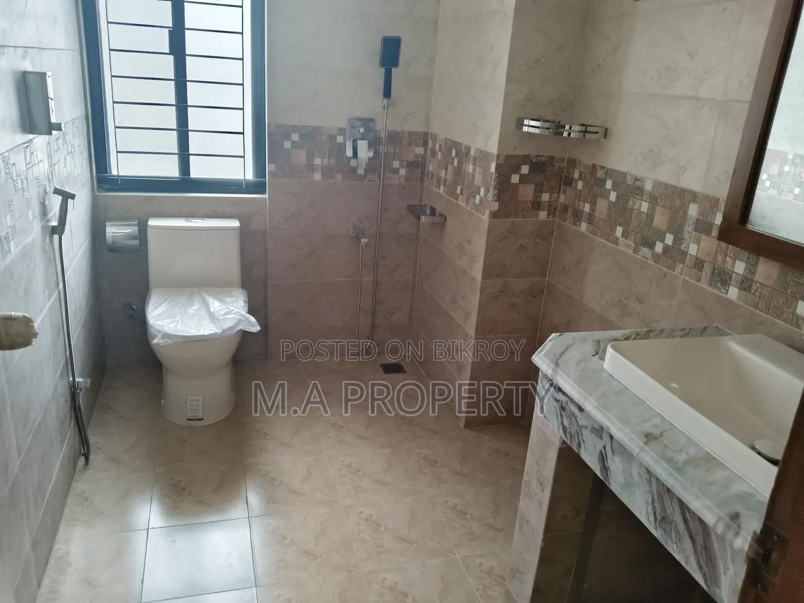 Rent 4-Bed Apartment in Gulshan -1