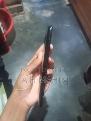 Samsung Galaxy J7 . (ব্যবহৃত)