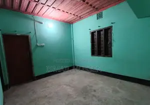 একটি আকর্ষণীয় সম্পূর্ণ তৈরি করা বাড়ি বিক্রি হবে.