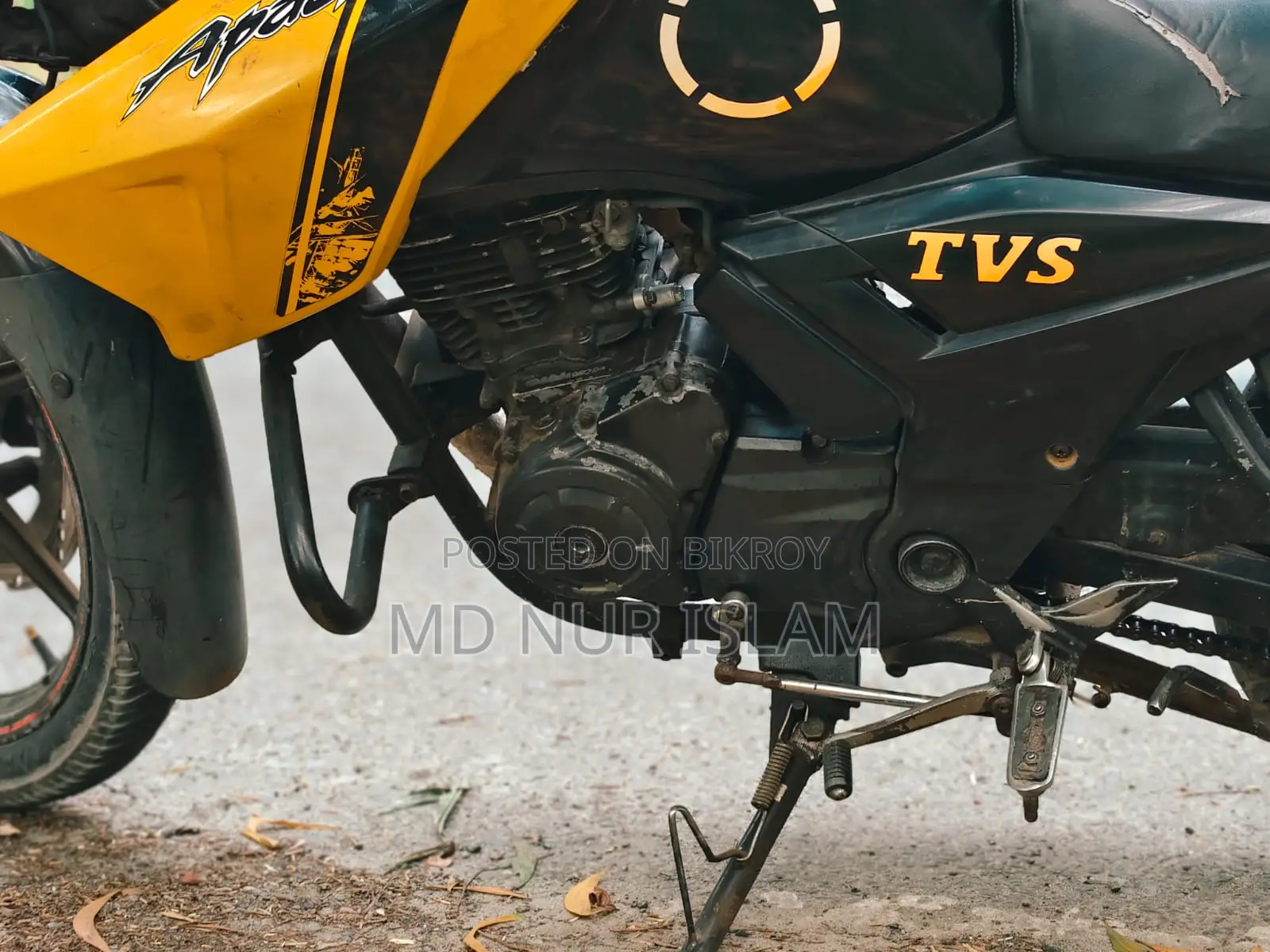 TVS APACHE RTR 150 . 2012