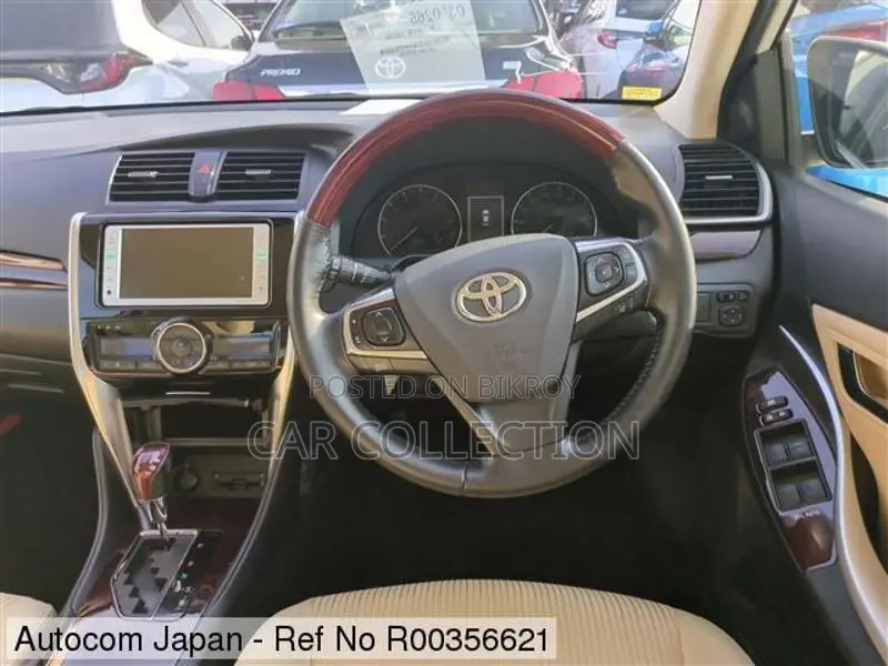 Toyota Premio F-EX 2021