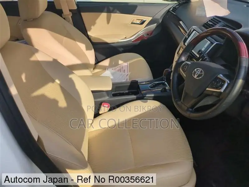 Toyota Premio F-EX 2021